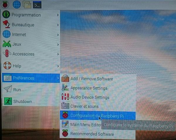 Clé USB DVstick 30 de DVMEGA en serveur sur Raspberry Pi : Configuration et matériel nécessaire Raspi-07